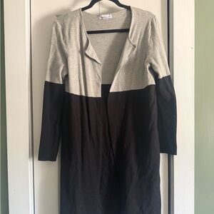 Women’s Liz Claiborne Two-Tone Gray and Black Cardigan Size Medium